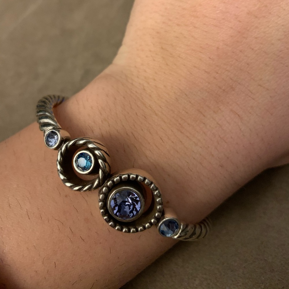Brighton bangle with Swarovski crystals